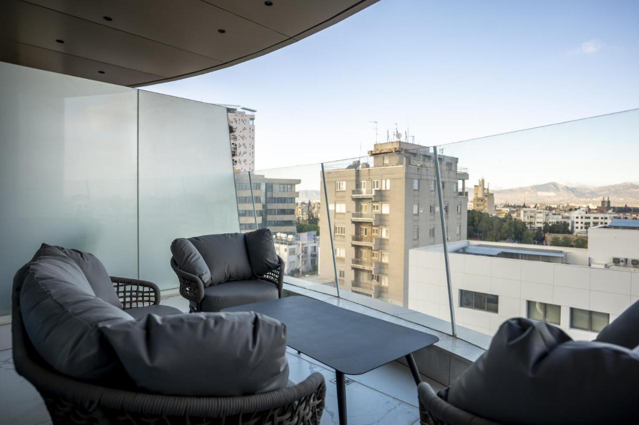 360 Nicosia - 1 Bedroom Luxurious Residence Esterno foto